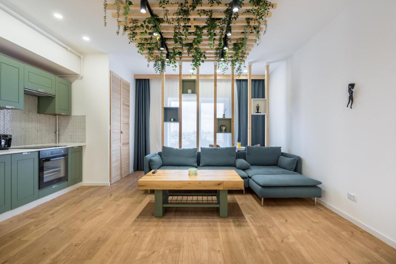 Jungle Escape - Luxe 1-Br Haven In Bucharest Appartement Buitenkant foto