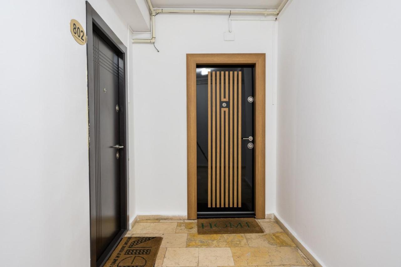 Jungle Escape - Luxe 1-Br Haven In Bucharest Appartement Buitenkant foto