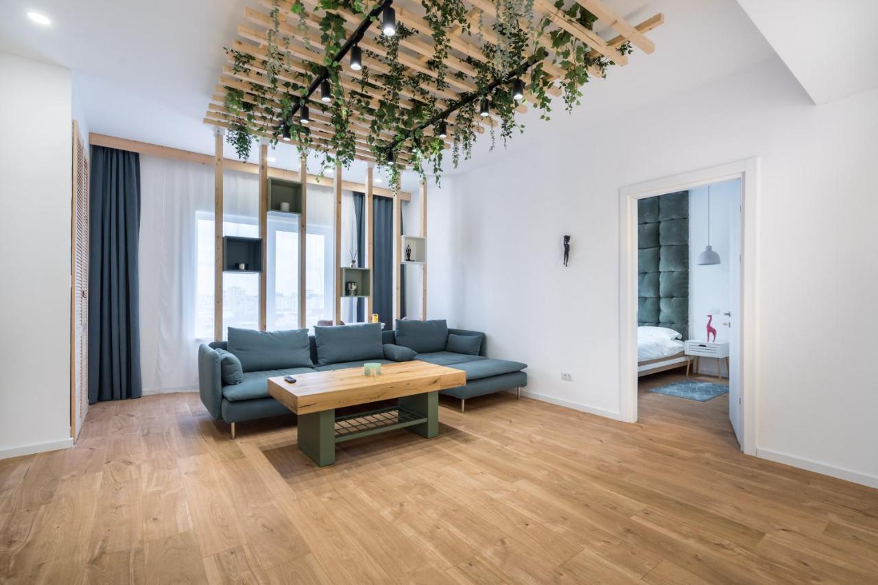 Jungle Escape - Luxe 1-Br Haven In Bucharest Appartement Buitenkant foto