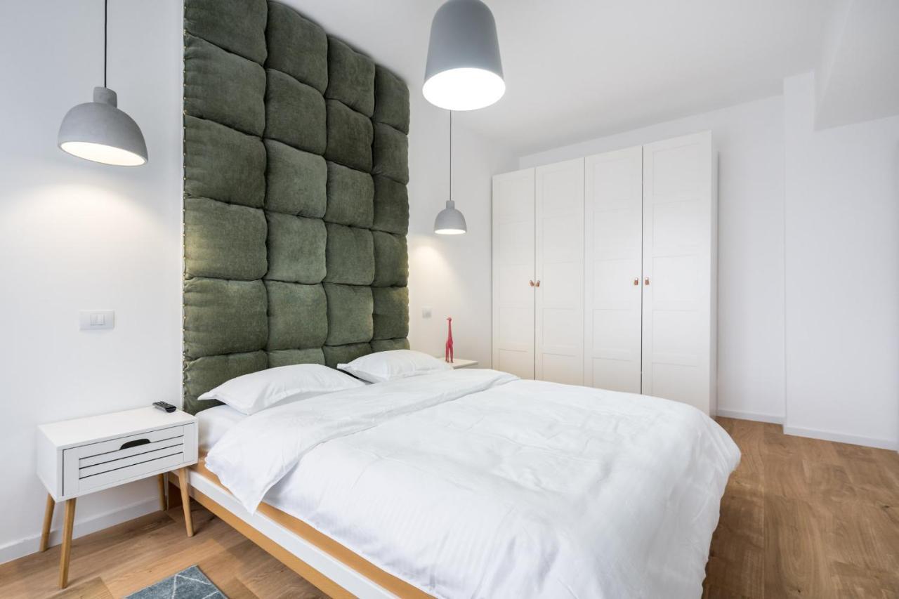 Jungle Escape - Luxe 1-Br Haven In Bucharest Appartement Buitenkant foto