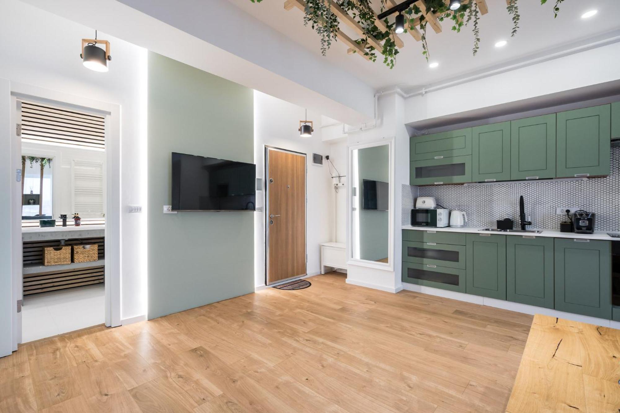 Jungle Escape - Luxe 1-Br Haven In Bucharest Appartement Buitenkant foto